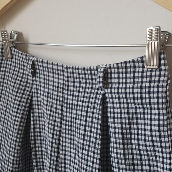 Vintage Navy and White Gingham Soft Short - Picture 3 of 5
